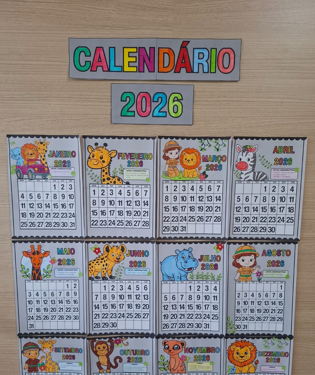 Calendário de Parede para Colorir SAFARI 2026