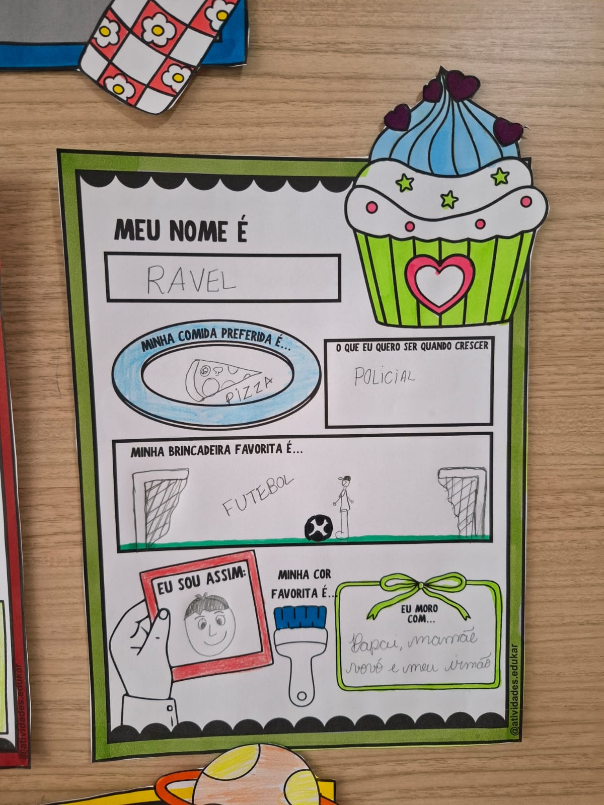 Tudo sobre mim - Atividade/mural de volta às aulas - Imagem 14