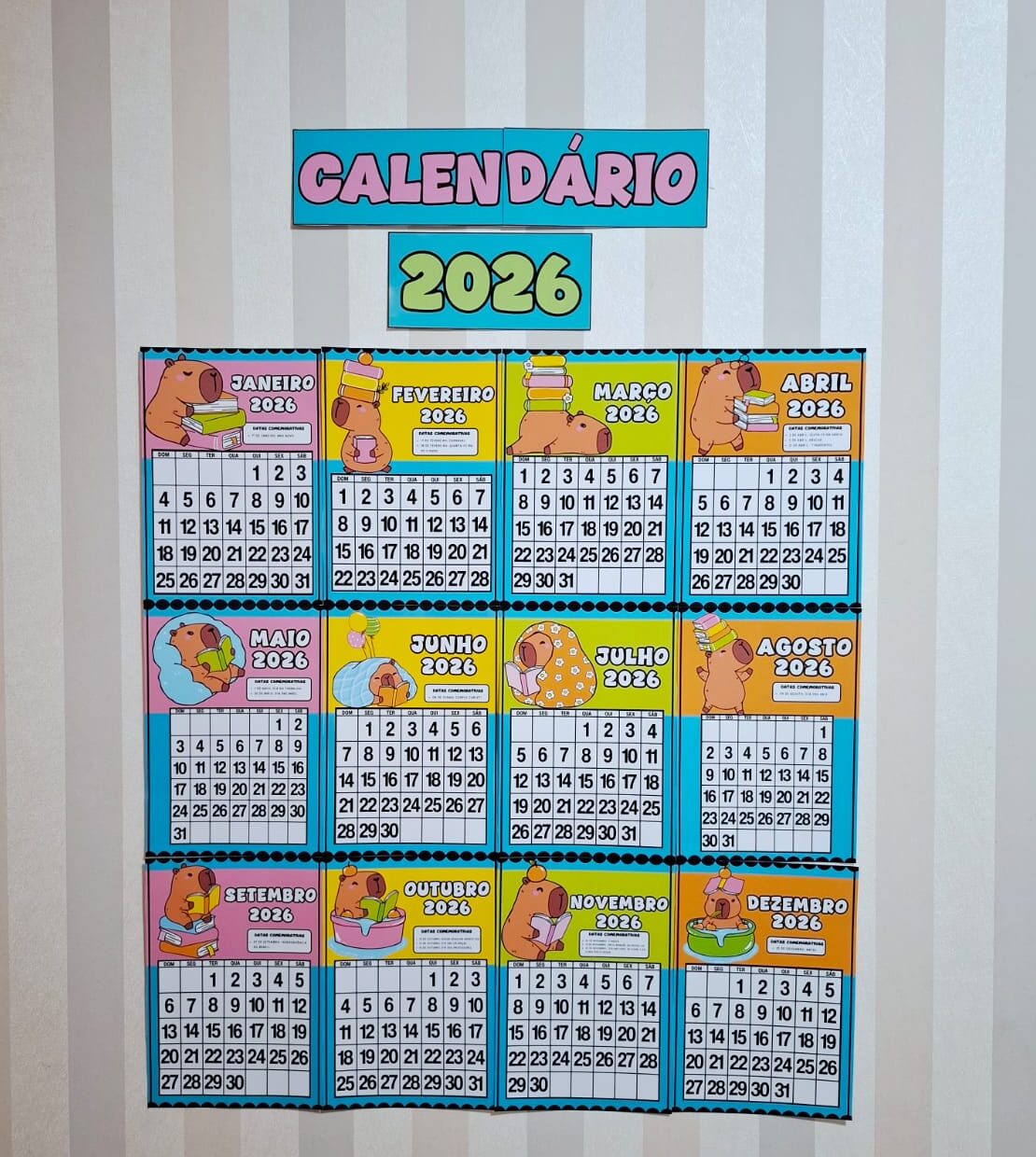 Calendário mensal Colorido - Capivara